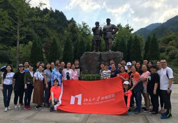 两对新郎开启人生下一段旅程